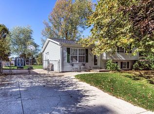 964 Spruce Tree Dr, Girard, PA 16417
