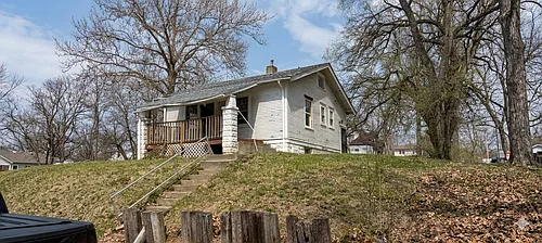 830 E Rogers Ave Photo 1 830 E Rogers Ave Photo 1