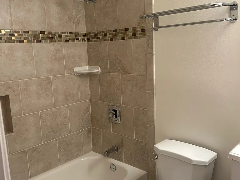 22 Pickett St — Photo 7
