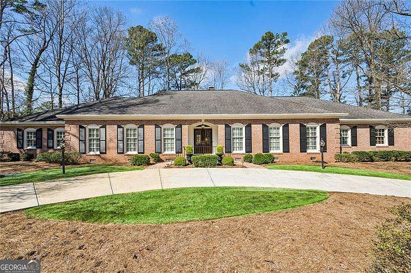 1st image of 2025 Breckenridge Dr