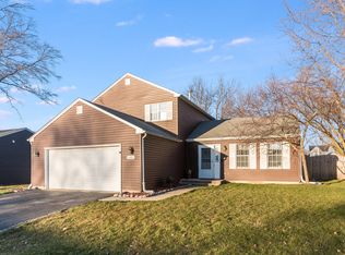 1125 Chelsea Ln, Aurora, IL 60504