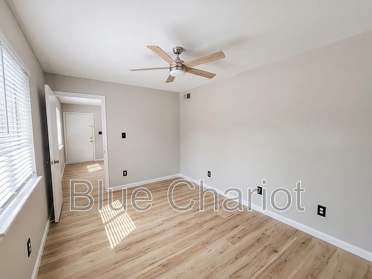708 Ellington St #1 — Photo 5