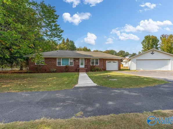 1207 Crawford Rd, Scottsboro, AL 35769