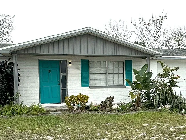 7410 Castanea Dr — Photo 21