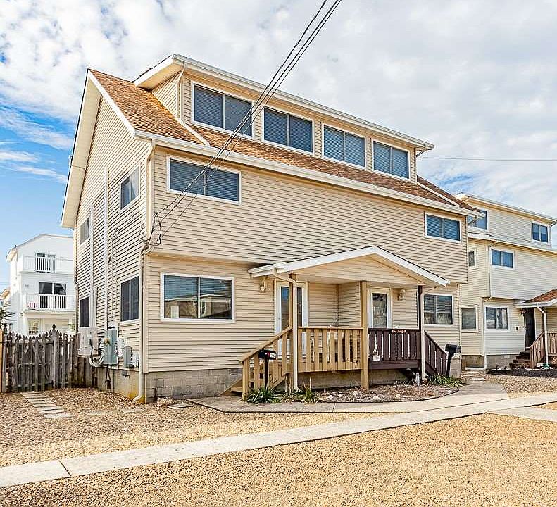 1st image of 130 79th St E #Sea