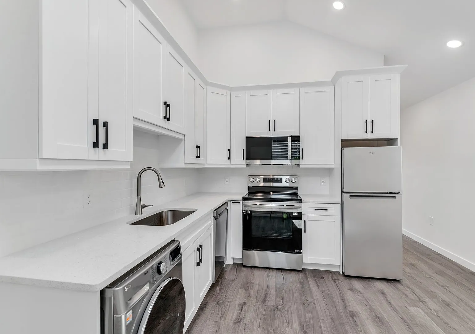 158 OSE Rentals LLC — Photo 1