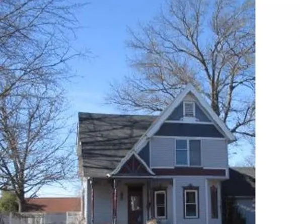 317 N Division St, Carterville, IL 62918