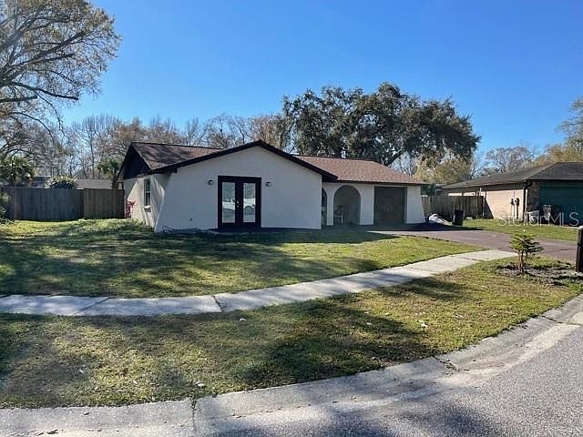 1st image of 4106 Hollow Hill Dr
