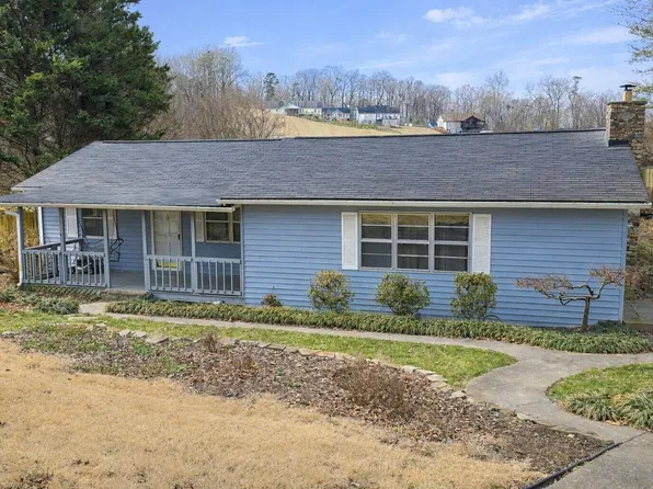 9314 Smith Cemetery Cir, Soddy Daisy, TN 37379