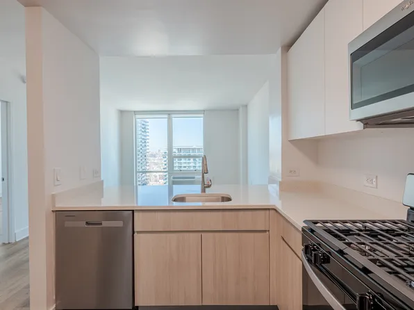 110 River Drive image 3 of 23