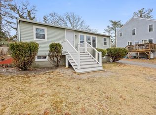 99 Lake Ave, Wareham, MA 02571