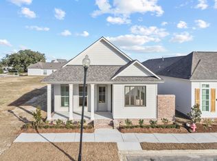 451 Conway Village Blvd, Gonzales, LA 70737