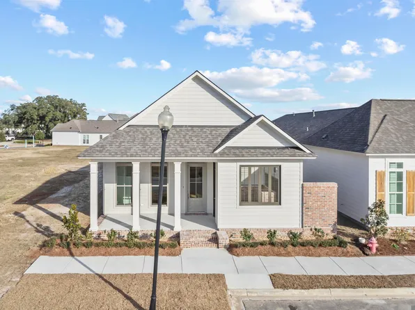451 Conway Village Blvd, Gonzales, LA 70737