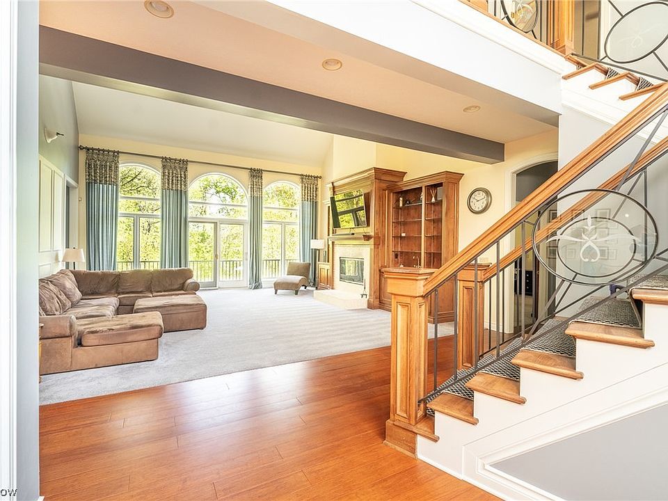 8888 Robin Ln, Kirtland, OH 44094 Zillow