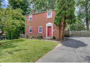 4948 Grant Dr, Brookhaven, PA