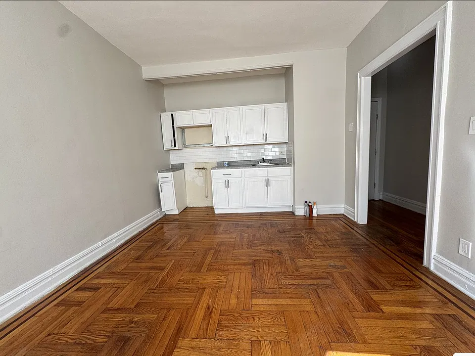 126 Fairview Ave #41