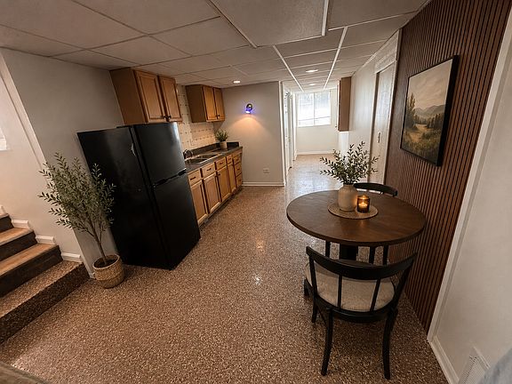 4th image of 1020 Dundee Ave #C