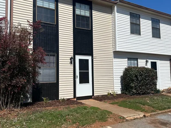 101 Countryplace Ln, Lynchburg, VA 24501