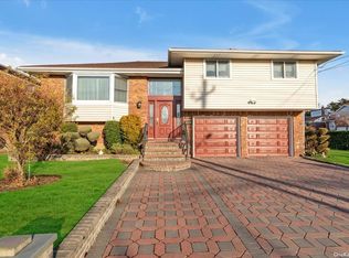 3279 Bertha Dr, Baldwin, NY
