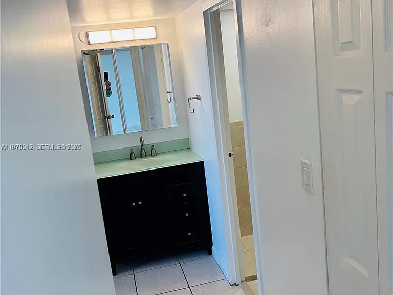 2333 Brickell Ave #1115 — Photo 14