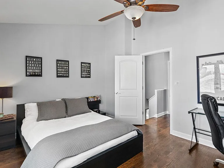 1616 W Altgeld St — Photo 19
