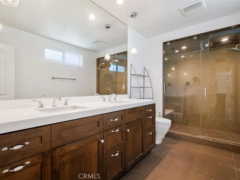5954 Wilkinson Ave — Photo 18