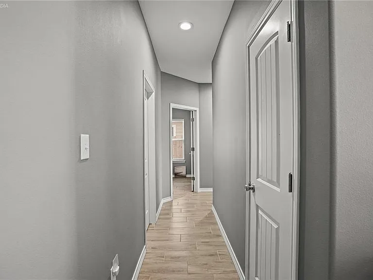 3921 Woodhouse — Photo 23