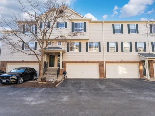 247 Evergreen Cir, Gilberts, IL 60136