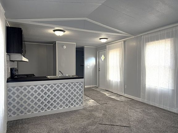 4th image of 51 Boardwalk Cir #51