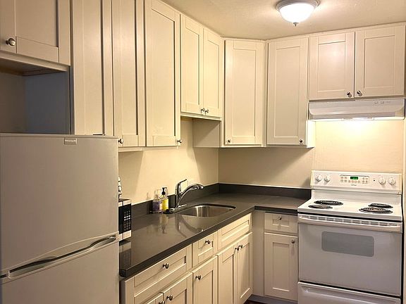 4th image of 349 2nd Ave #2
