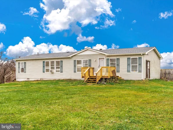 202 Muzzey Rd, Shepherdstown, WV 25443