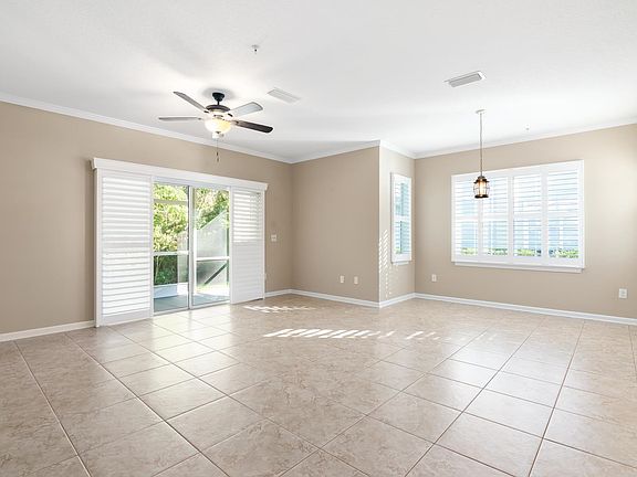 5th image of 225 Bayberry Cir Unit 508