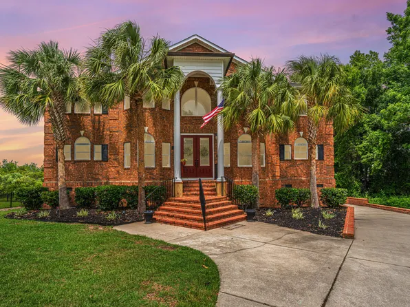 106 Abrum Ct, Goose Creek, SC 29445