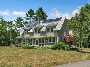 10 Cranberry Ridge Rd, Freeport, ME 04032
