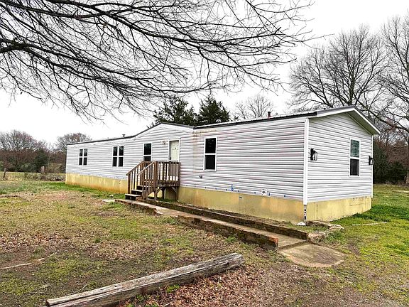 2nd image of 631 Allen Bridge Rd