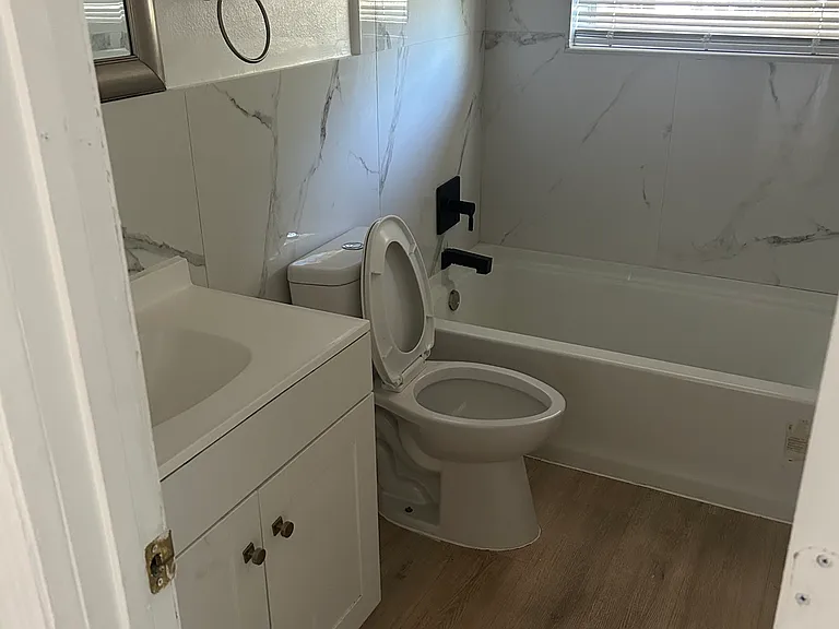 1725 NW 54th Ter #1725 — Photo 2