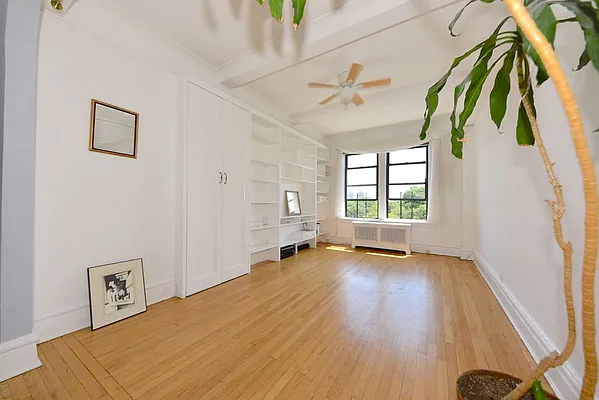 Rented by Buchbinder & Warren | media 2