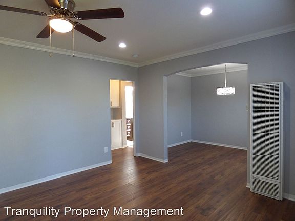 3rd image of 2975 Laurel St APT 15