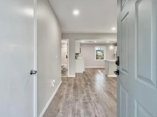 960 Savage Rd, Charleston, SC 29414