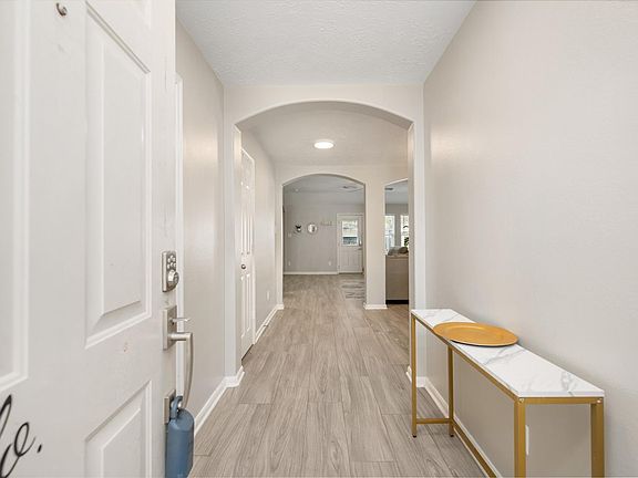 2nd image of 2435 Colonial Springs Ln