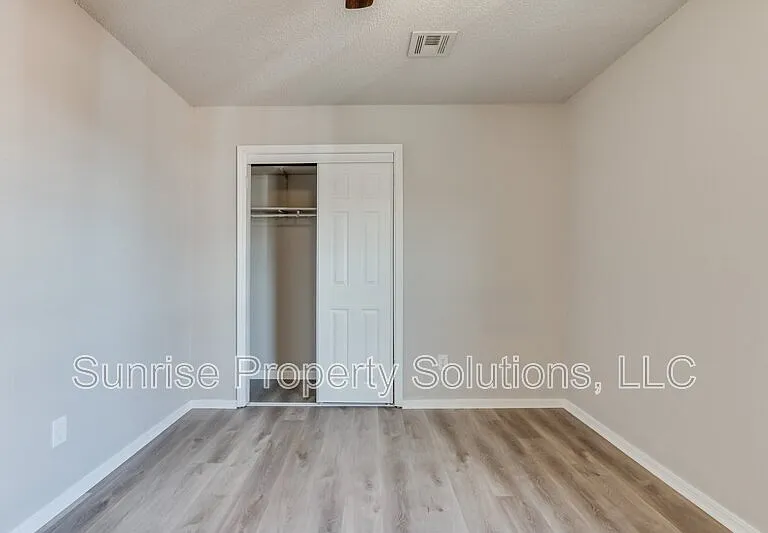 4713 Love Dr — Photo 21