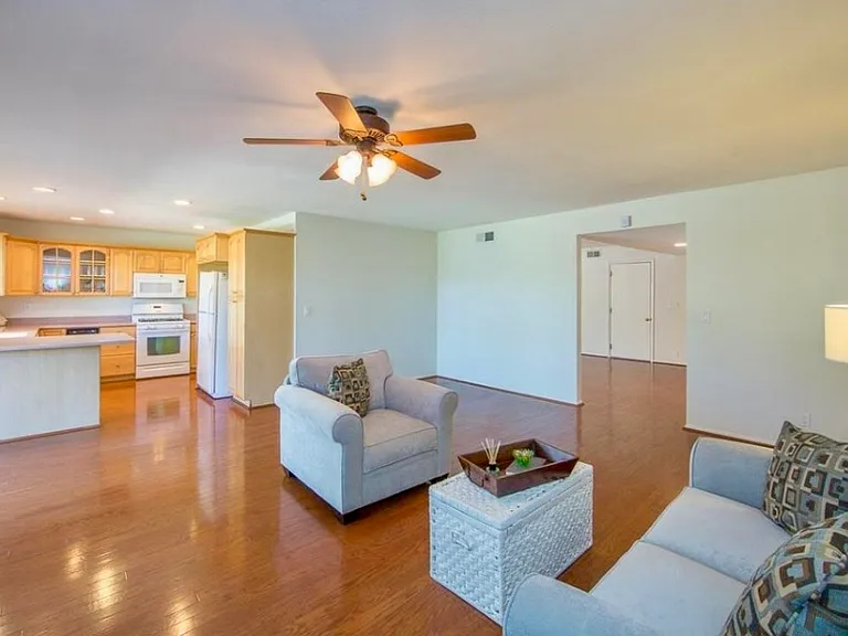 2259 N Marter Ct — Photo 17