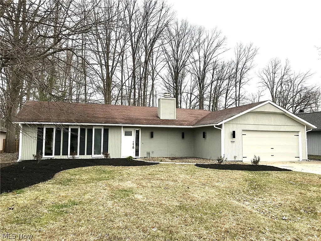 21622 Little Brook Way photo 1