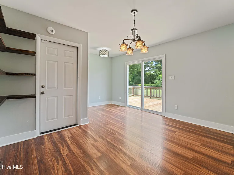 108 Quail Hollow Dr — Photo 5
