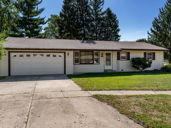 2325 Devon Ct, Loves Park, IL 61111