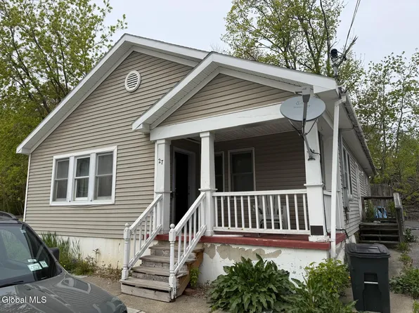 27 Osborne Street, Colonie, NY 12205