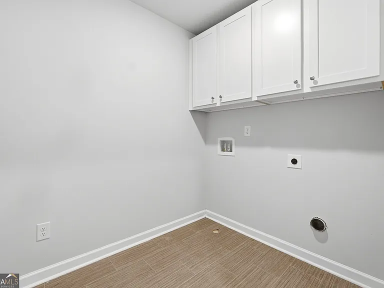 1877 Mitchell Farm Ct — Photo 14