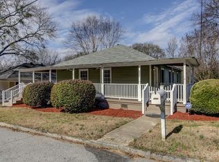 2881 Fabin St NW, Atlanta, GA 30318