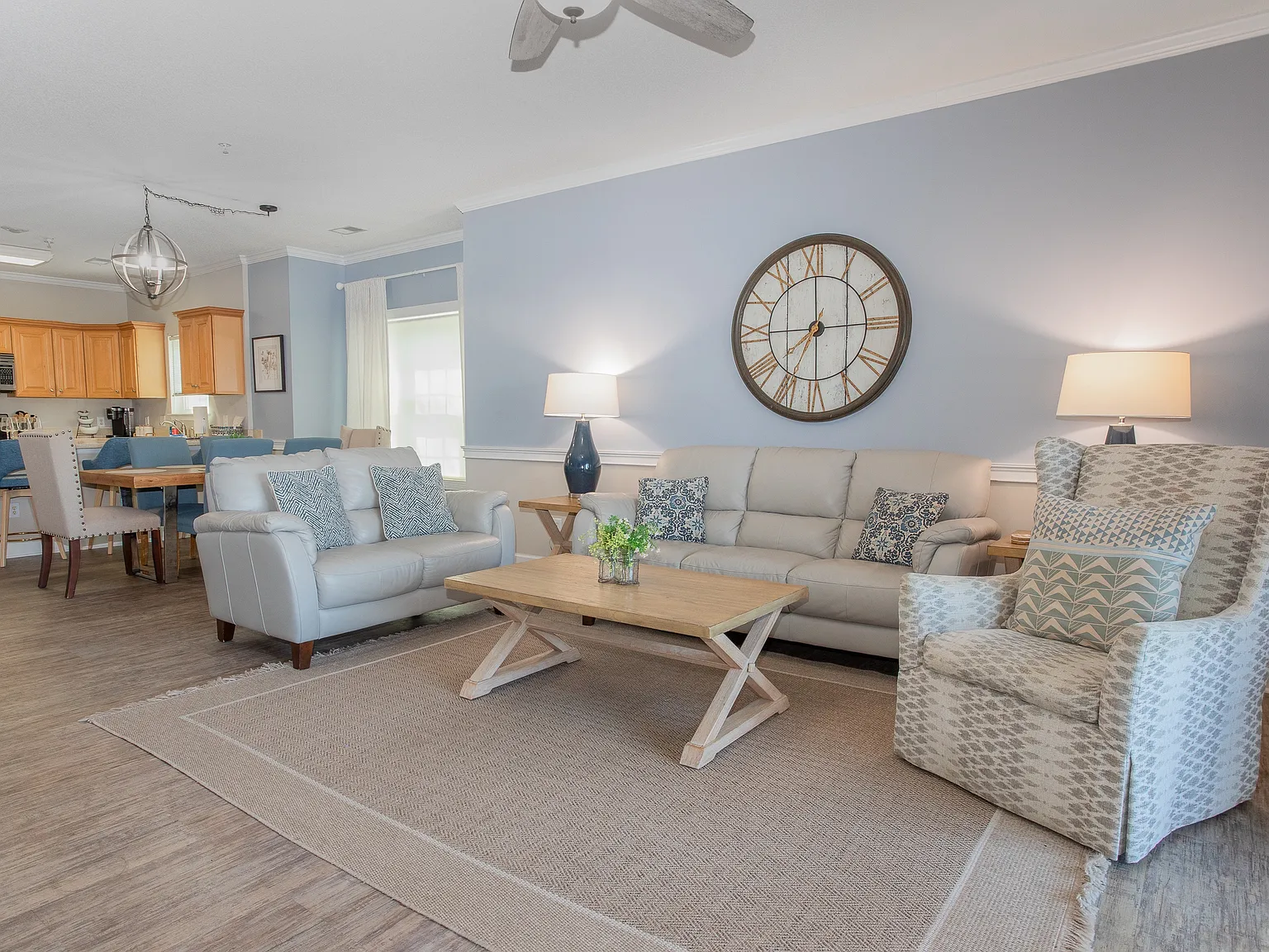 4823 Orchid Way — Photo 3