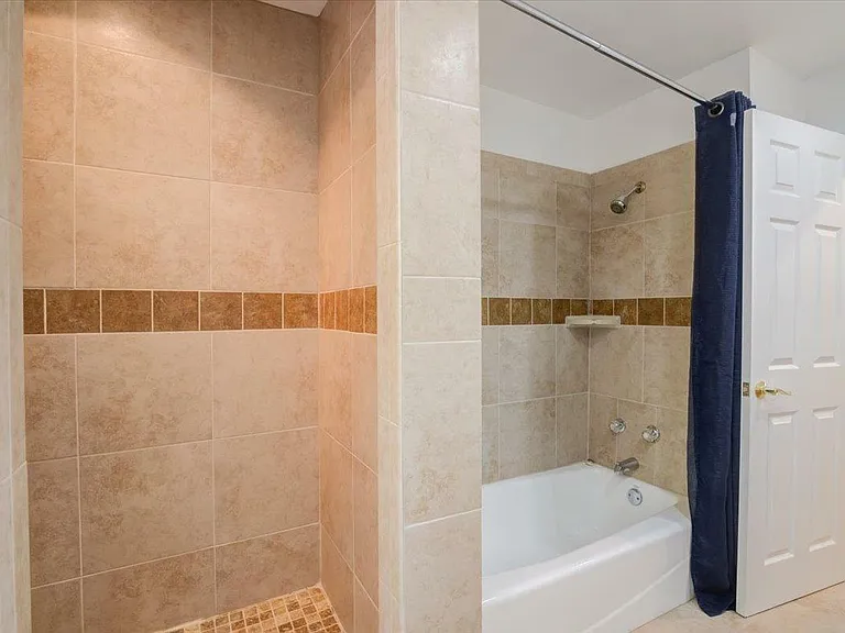 1239 Talbryn Dr — Photo 32